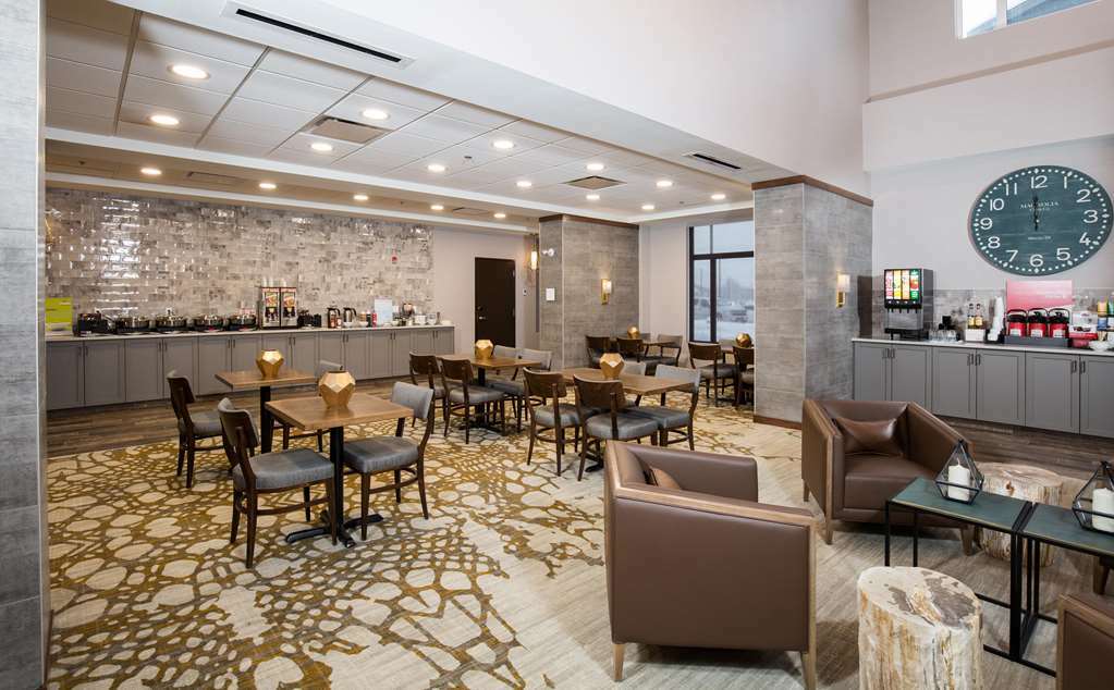 Pomeroy Hotel Fort Mcmurray Quarto foto